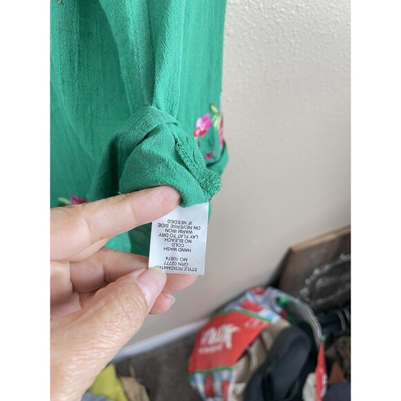 Fig & Flower Blouse Women's 2X Tunic Top Green Embroidered Floral Roll Sleeve - Picture 7 of 9